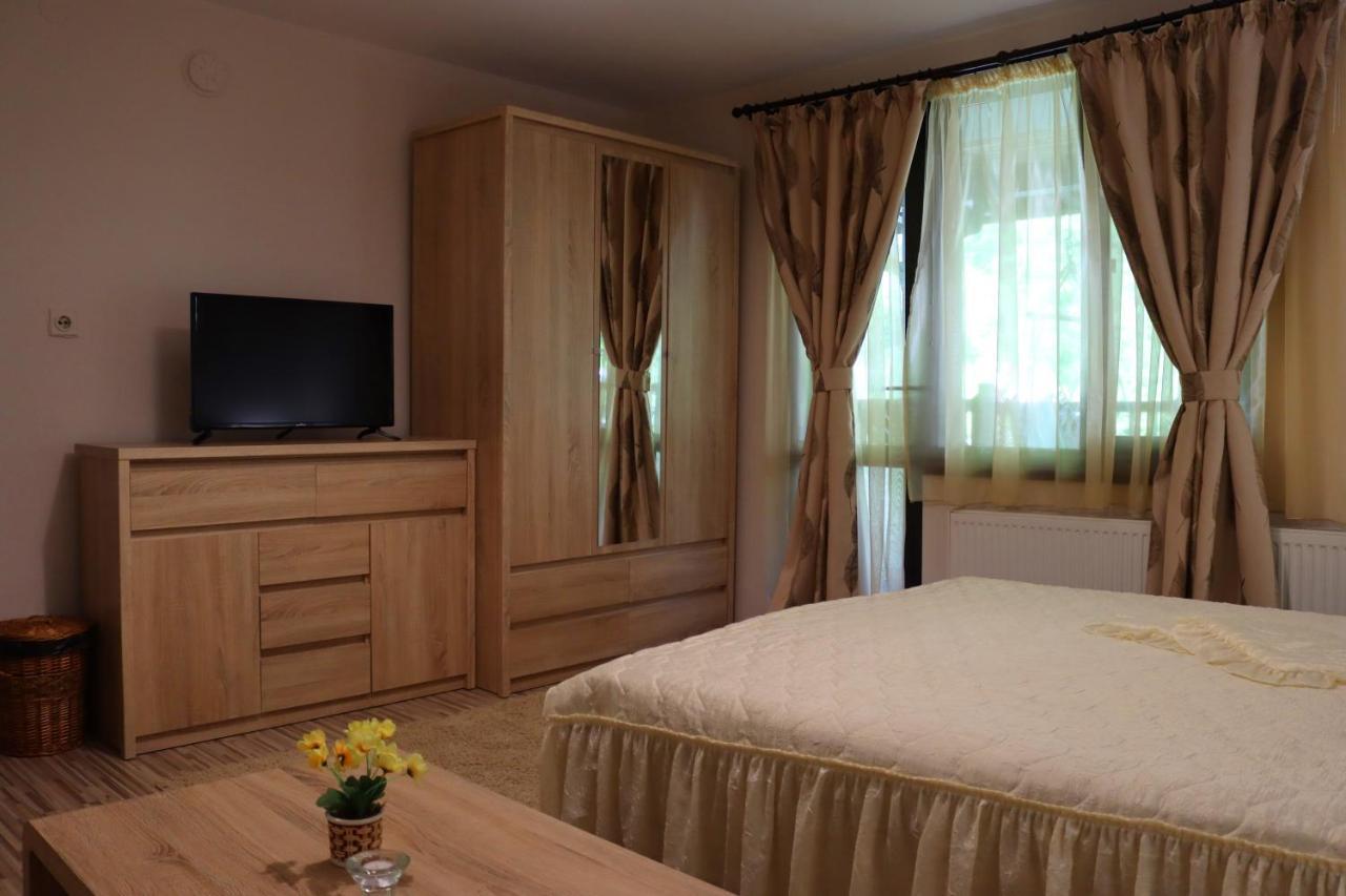 Green House - Попниколови Sapareva Banya Luaran gambar
